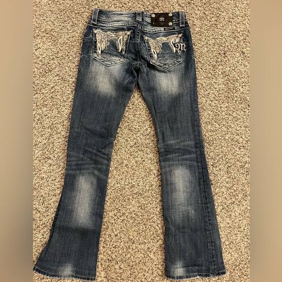 Miss Me Buckle Womens jeans. Size 25 Regular. Boot cut. - Picture 3 of 4